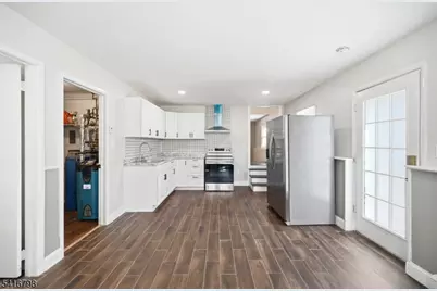 654 Succasunna Rd, Mount Arlington, NJ 07850 - Photo 11