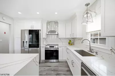 654 Succasunna Rd, Mount Arlington, NJ 07850 - Photo 21