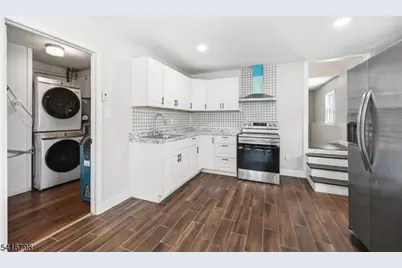 654 Succasunna Rd, Mount Arlington, NJ 07850 - Photo 9