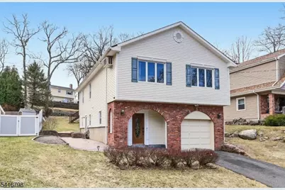 654 Succasunna Rd, Mount Arlington, NJ 07850 - Photo 3