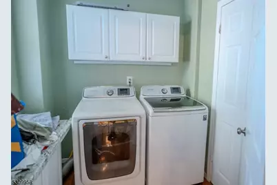 95 Beech St, East Orange, NJ 07018 - Photo 11