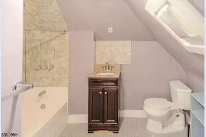 95 Beech St, East Orange, NJ 07018 - Photo 33