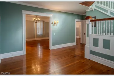 95 Beech St, East Orange, NJ 07018 - Photo 5