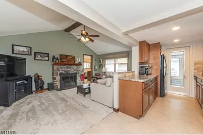 105 Bushwick Ln, Vernon, NJ 07422 - Photo 7