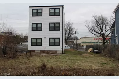 10 Bruen Ave, Irvington, NJ 07111 - Photo 3