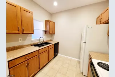 9128 Richmond Rd #128, West Milford, NJ 07480 - Photo 7