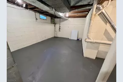 66 Stonegate Dr, Roseland, NJ 07068 - Photo 13