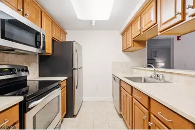 7 Prospect St #307, Morristown, NJ 07960 - Photo 9