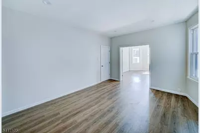 193 Clerk St, Jersey City, NJ 07305 - Photo 23