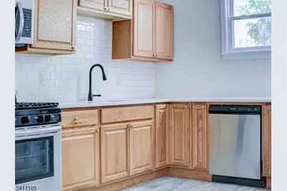 193 Clerk St, Jersey City, NJ 07305 - Photo 31