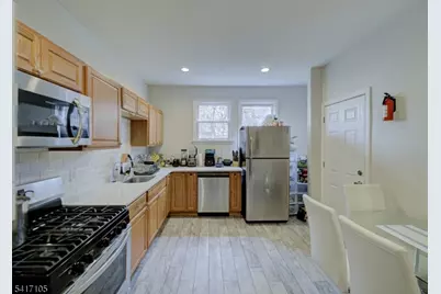 193 Clerk St, Jersey City, NJ 07305 - Photo 17