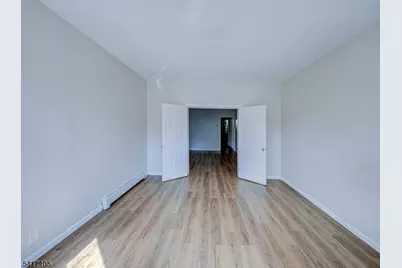 193 Clerk St, Jersey City, NJ 07305 - Photo 27