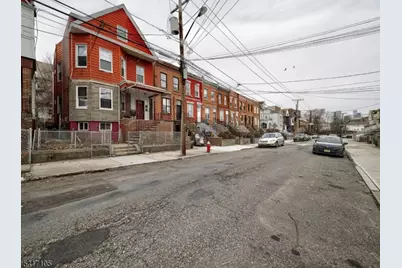 193 Clerk St, Jersey City, NJ 07305 - Photo 25