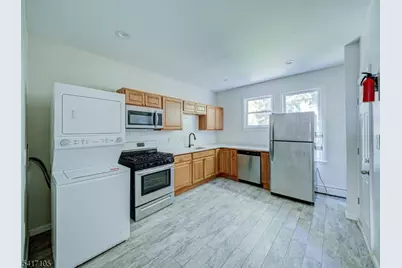 193 Clerk St, Jersey City, NJ 07305 - Photo 15