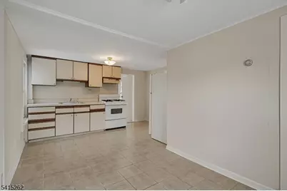 56 Pine Street, Verona, NJ 07044 - Photo 11