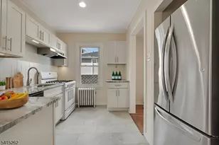 56 Pine St, Verona, NJ 07044 - Photo 5