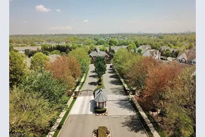 349 Wilshire Dr, Nutley, NJ 07110 - Photo 49