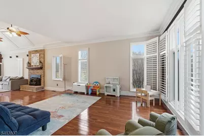 8 Spring Hunter Ct, Green Township, NJ 07821 - Photo 13