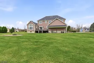 8 Spring Hunter Ct, Green Township, NJ 07821 - Photo 33