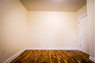 844 S 14th St, Newark, NJ 07108 - Photo 15