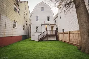 844 S 14th St, Newark, NJ 07108 - Photo 31