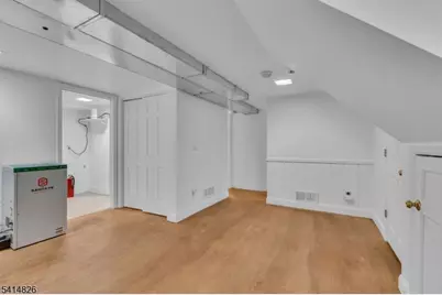 206 Cokesbury Rd, Tewksbury Township, NJ 08833 - Photo 27