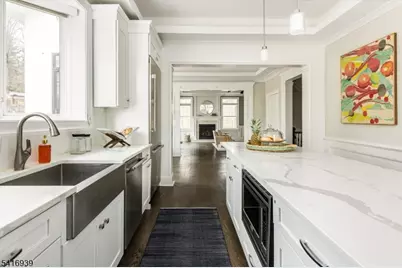 119 Stonebridge Rd, Montclair, NJ 07042 - Photo 9