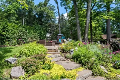 119 Stonebridge Rd, Montclair, NJ 07042 - Photo 41