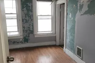 31 Highland Ave, Passaic, NJ 07055 - Photo 5