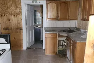 31 Highland Ave, Passaic, NJ 07055 - Photo 13