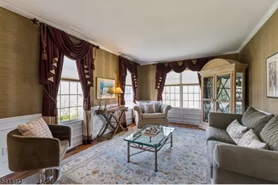 18 Laurel Ct, Branchburg Township, NJ 08876 - Photo 3