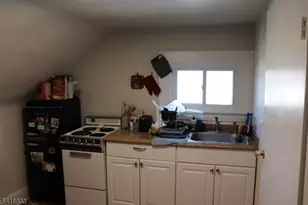 327 Valley St, South Orange, NJ 07079 - Photo 9