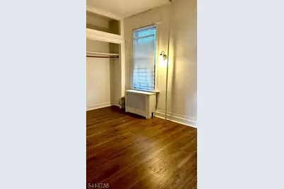 36 Tiffany Pl, Irvington, NJ 07111 - Photo 9