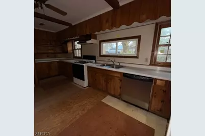 76 Valley View Rd, High Bridge, NJ 08829 - Photo 9