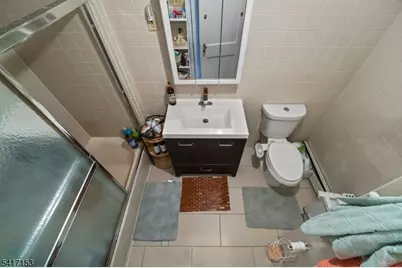 108 Jefferson Pl, Totowa, NJ 07512 - Photo 21