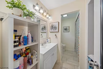 220 Horseshoe Rd, Berkeley Heights Township, NJ 07922 - Photo 7