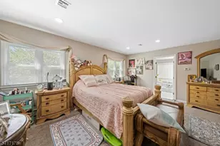 220 Horseshoe Rd, Berkeley Heights Township, NJ 07922 - Photo 5