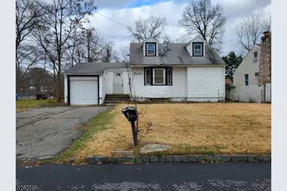 33 Riveredge Dr, Fairfield, NJ 07004 - Photo 1