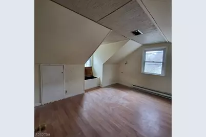 33 Riveredge Dr, Fairfield, NJ 07004 - Photo 23