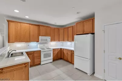 2207 Conrad Way #2207, Franklin Township, NJ 08873 - Photo 19