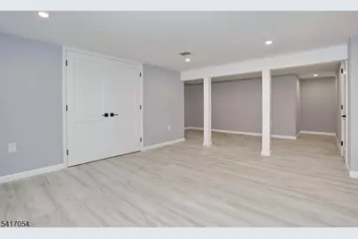 133 E Church St, Bergenfield, NJ 07621 - Photo 23