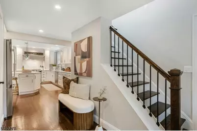 40 Cross St, Montclair, NJ 07042 - Photo 3