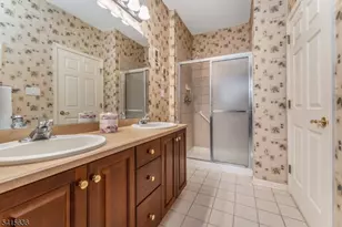 95 Kensington Cir, White Township, NJ 07823 - Photo 23