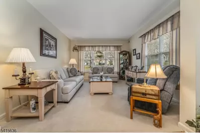 95 Kensington Cir, White Township, NJ 07823 - Photo 5