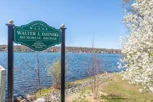 53 Laurel Dr, Wayne, NJ 07470 - Photo 33