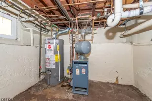 53 Laurel Dr, Wayne, NJ 07470 - Photo 21