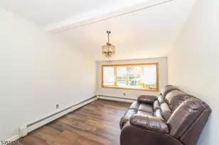 53 Laurel Dr, Wayne, NJ 07470 - Photo 13