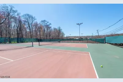 53 Laurel Dr, Wayne, NJ 07470 - Photo 35