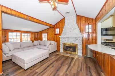 53 Laurel Dr, Wayne, NJ 07470 - Photo 5