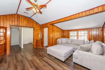 53 Laurel Dr, Wayne, NJ 07470 - Photo 7